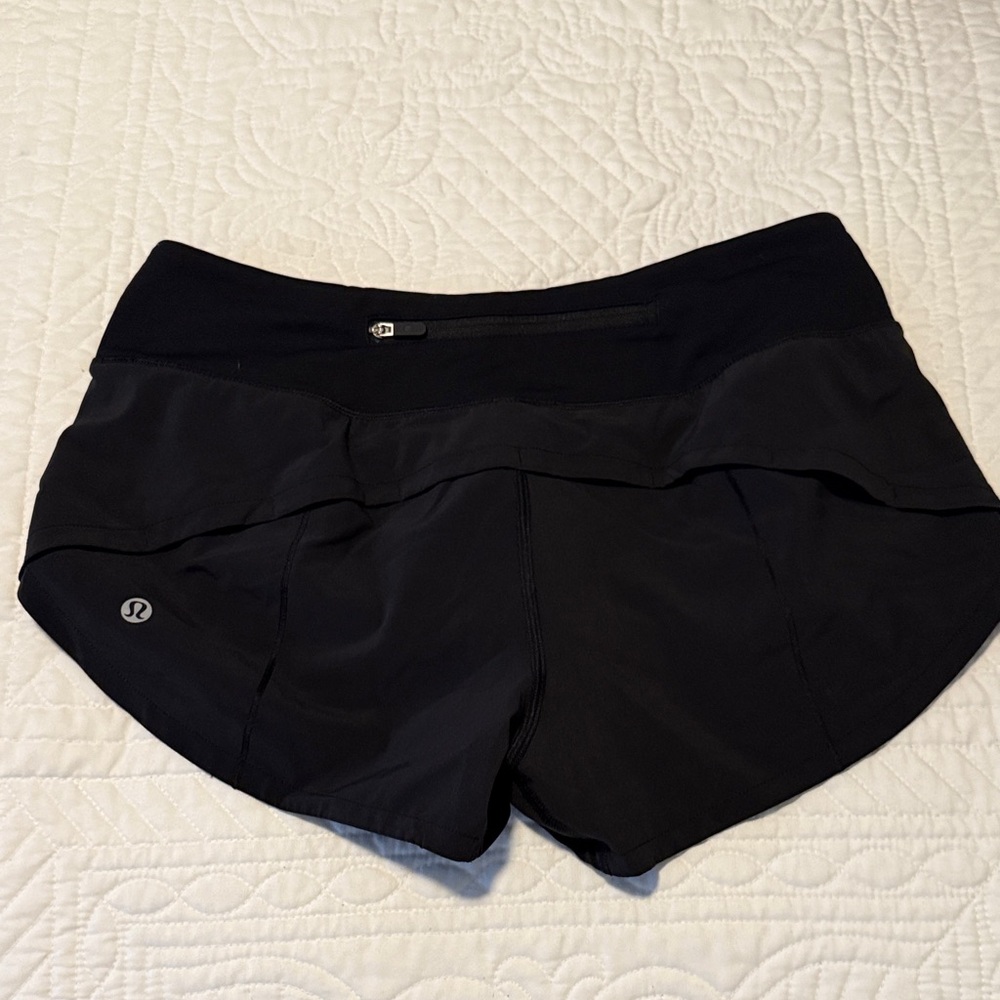 lululemon athletica black speed up shorts - 2.5” inseam